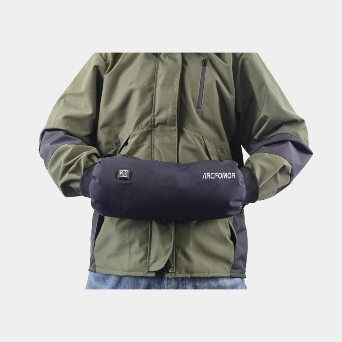 Heated hand warmers: a must for winter outdoor activities - Arcfomor®