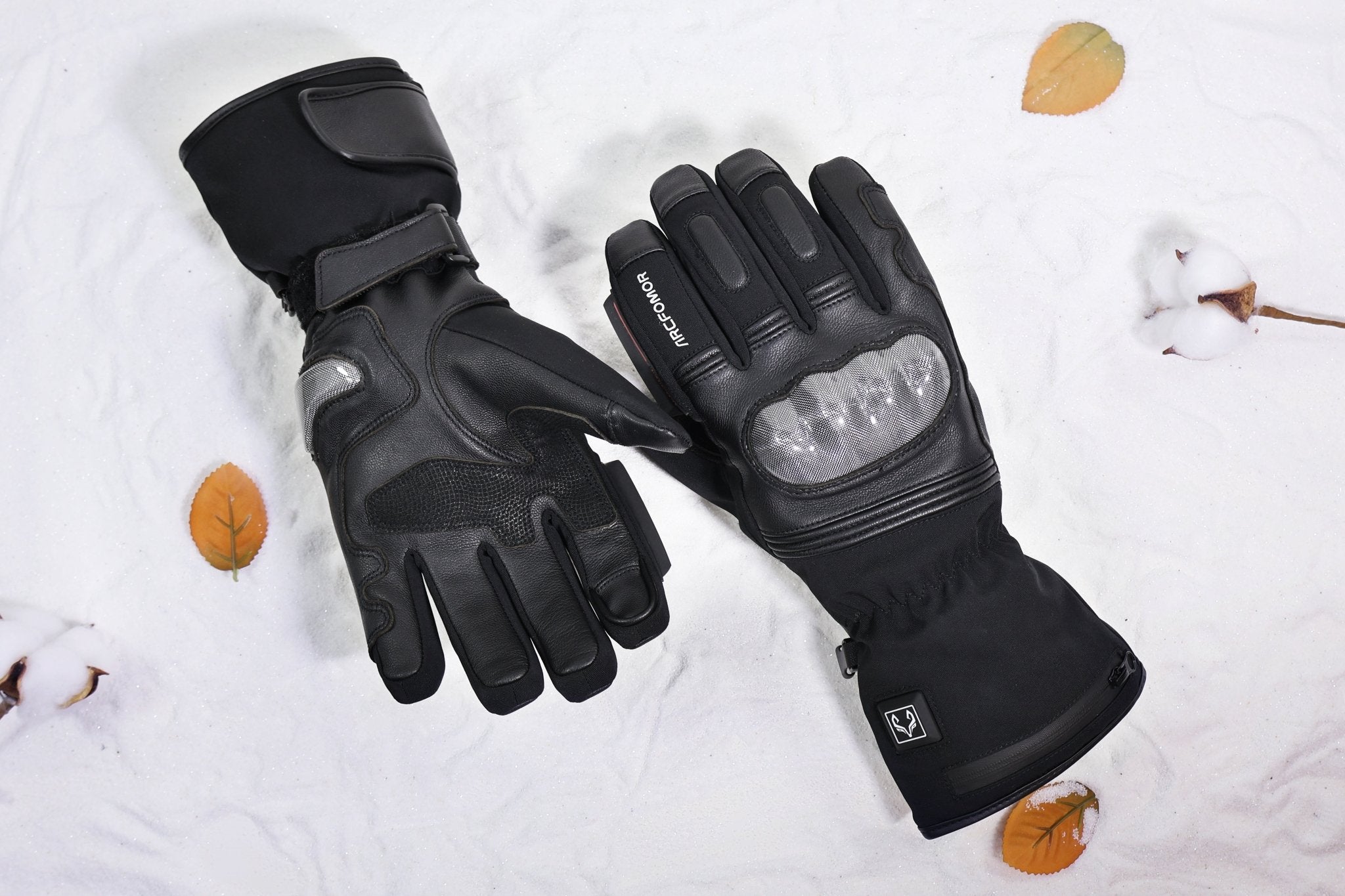 Hot Winter Sale banner featuring Officially Recommended selection of high-quality, stylish winter gloves.