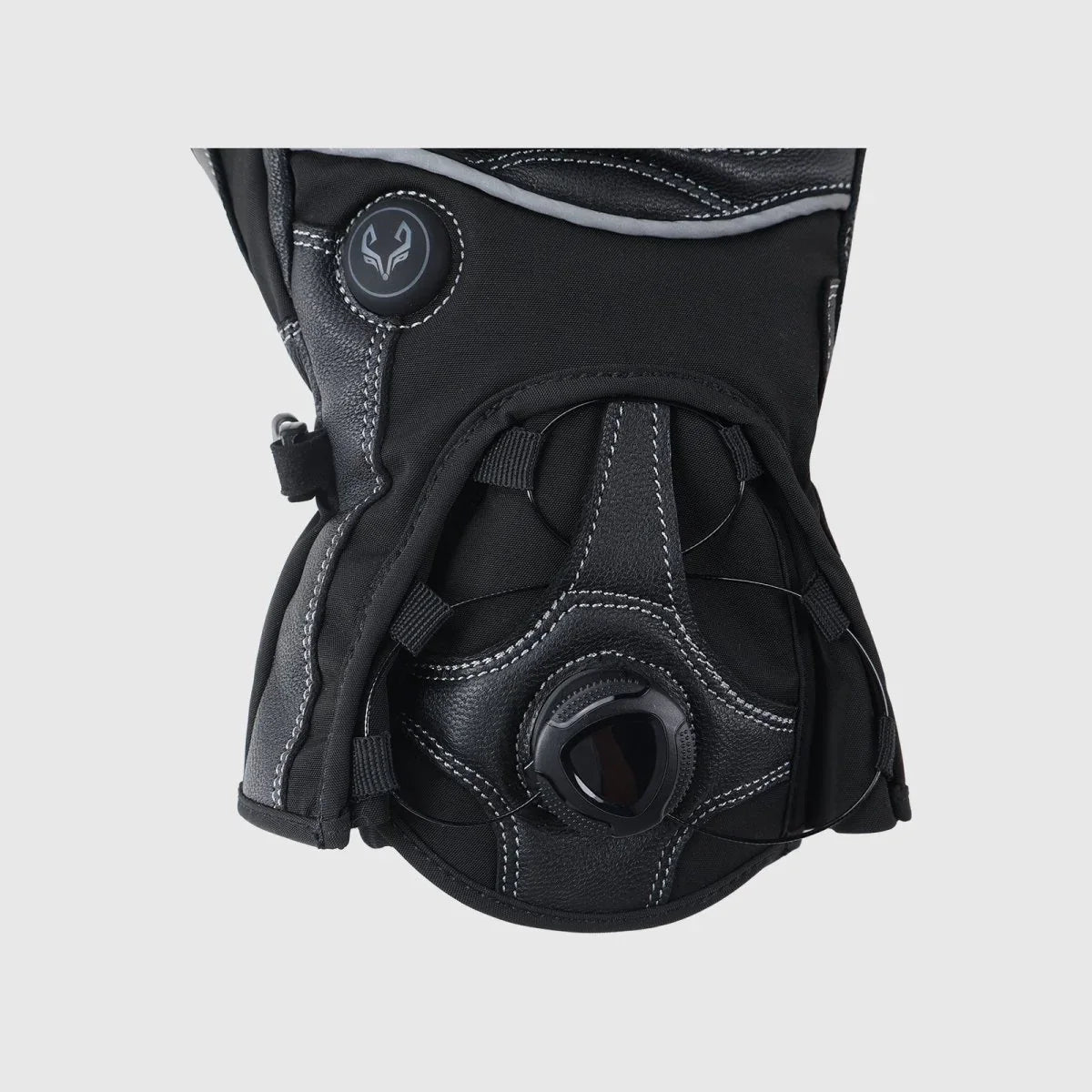 Close-up of the Onyx short cuff, rotary-dial tightening system and reflective strip